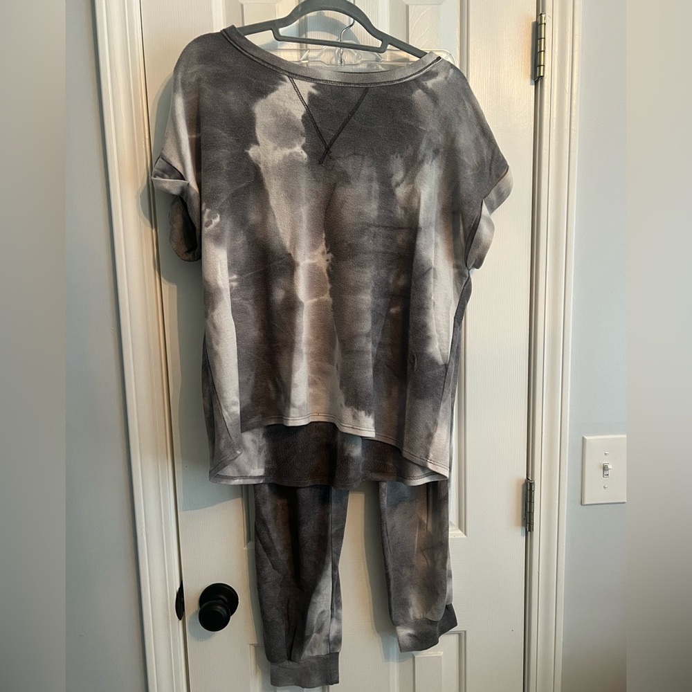 White Birch Charcoal Tie-Dye Top